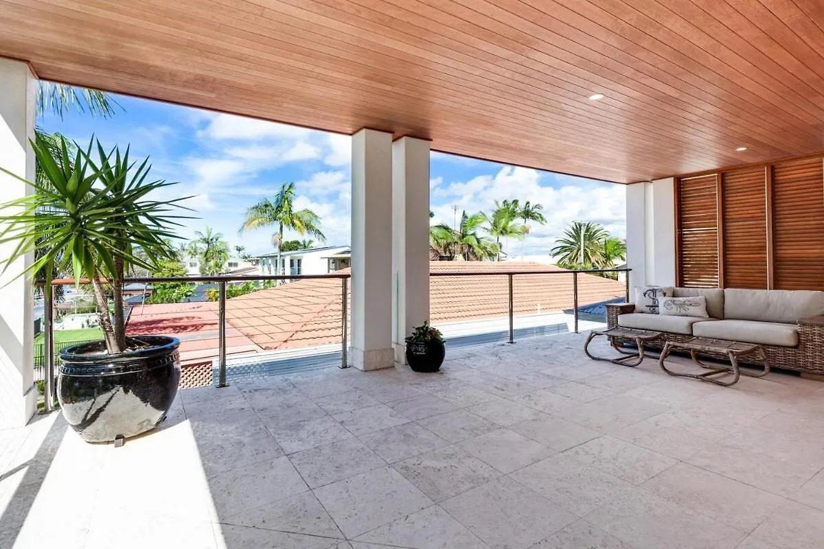 Holiday home Luxurious, Tropical Haven, Mooloolaba- Moonda5 Villa