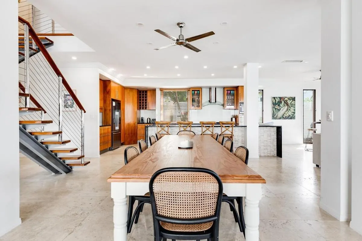 Luxurious, Tropical Haven, Mooloolaba- Moonda5 Villa Australia
