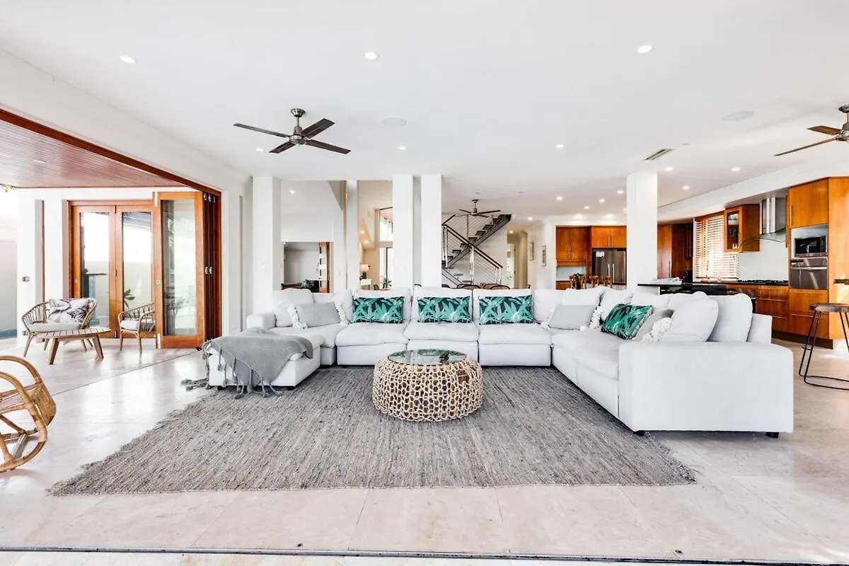 Luxurious, Tropical Haven, Mooloolaba- Moonda5 Villa 0*, Mooloolaba