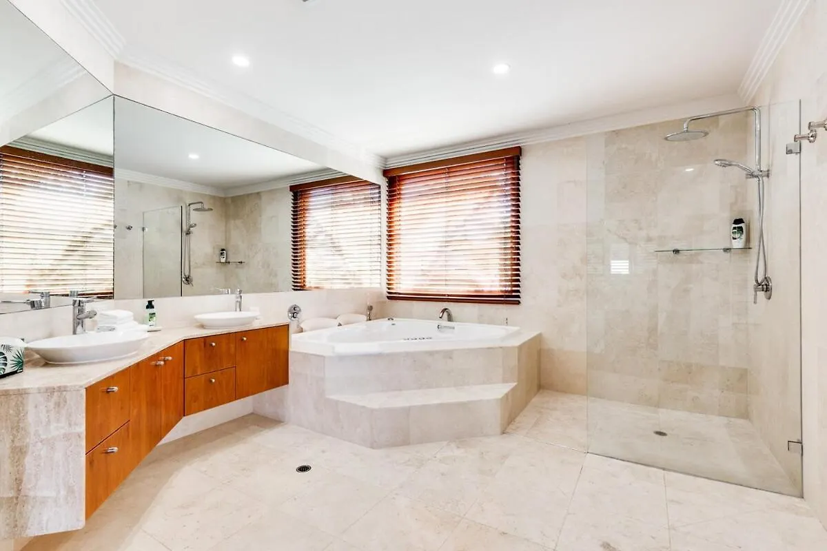 Luxurious, Tropical Haven, Mooloolaba- Moonda5 빌라 0*, 물루라바